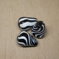 Gota  cristal blanco negro